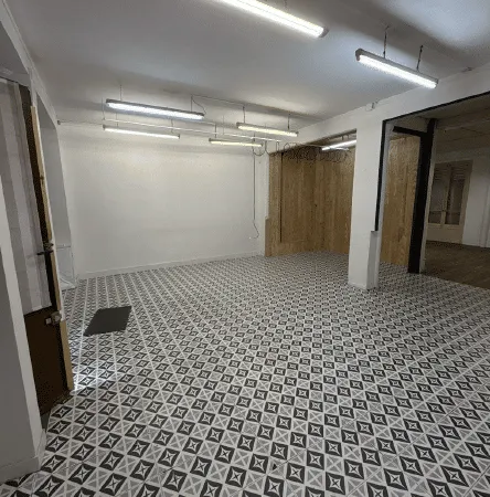 Local commercial 120 m²