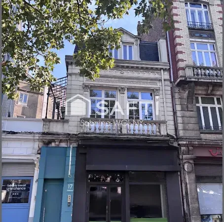 Local 345 m²