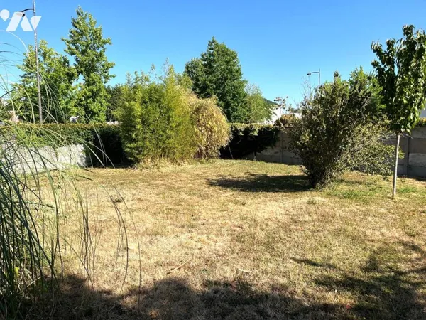 Terrain 355 m²