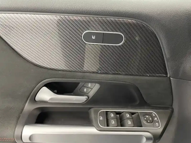 Mercedes Glb 200 d 8g-dct — photo 62
