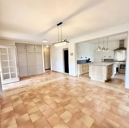 Maison 4 pièces 135 m²