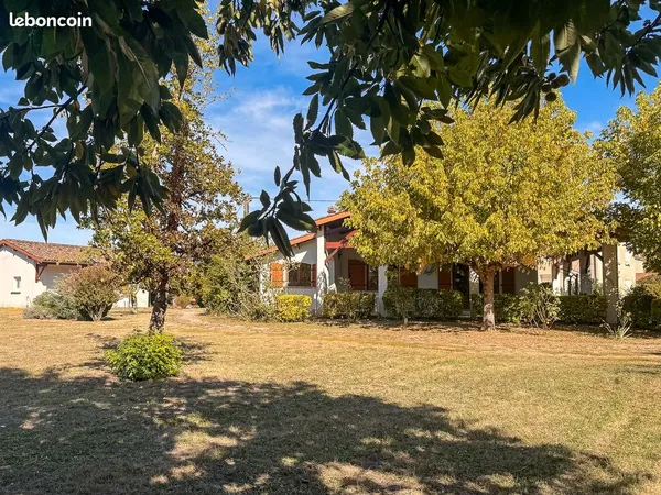 MAISON INDIVIDUELLE avec 4230 M2 de terrain