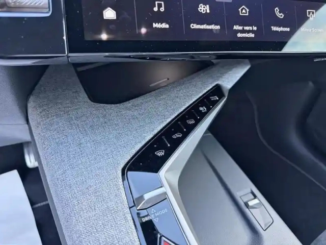 Peugeot 3008 hybrid 136 e-dcs6 gt — photo 10