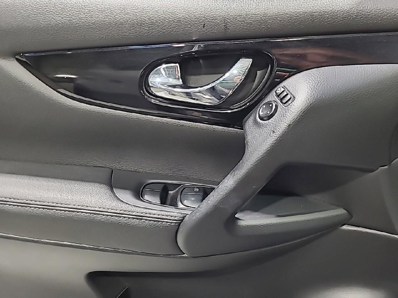 Nissan Qashqai 1.2 dig-t 115 xtronic tekna — photo 24