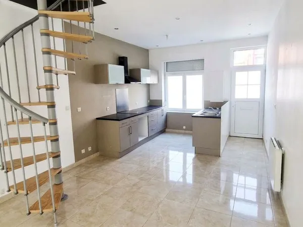 Charmante maison rénovée 92m2 3 chambres proche métro