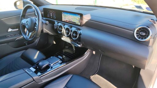 Mercedes Classe CLA Shooting Brake 200 163 7G-DCT - Progressive Line – 2023 – 122578 km – Essence – Boîte Automatique — photo 29