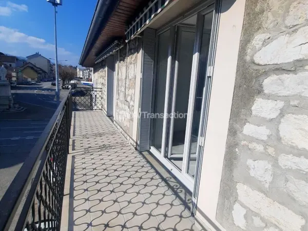 Appartement entierement renove