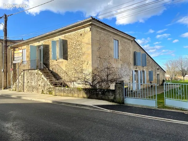Maison 8 pièces 224 m²
