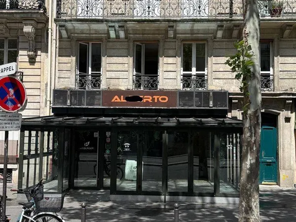 Boutique 130 m²