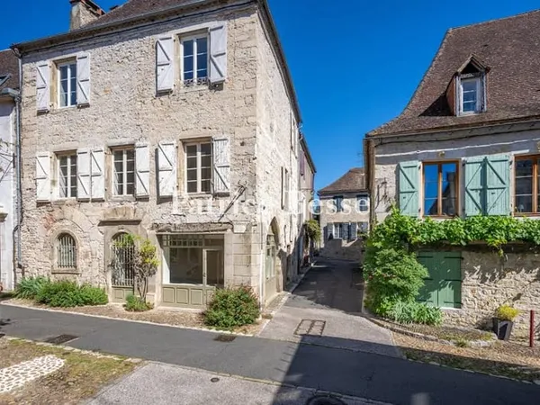 Maison 5 pièces 206 m²