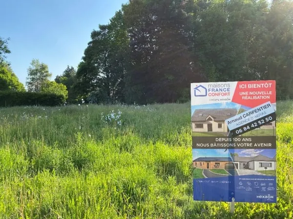 Terrain 721 m²