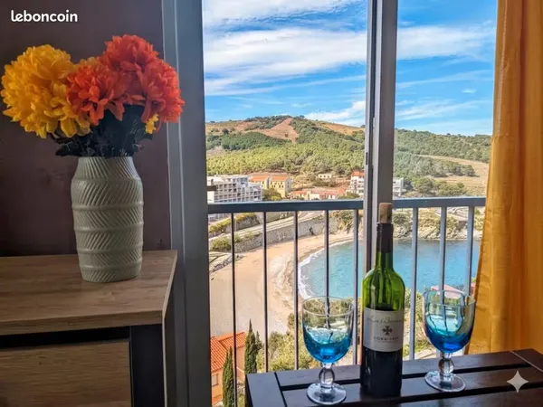 T2 de 51 m² - Vue mer et montagne - Vendu entièrement meublé