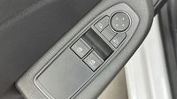 Renault Clio 1.0 SCe 65ch Authentic — photo 19