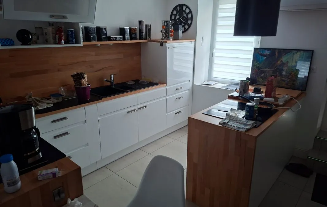 Photo 1