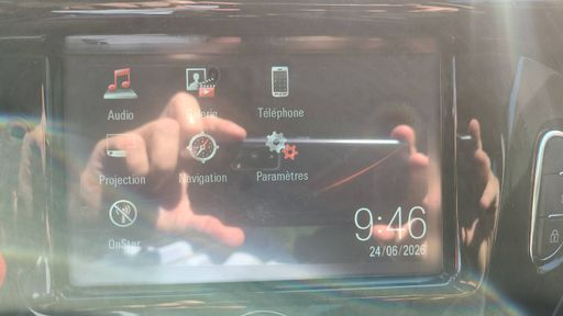 Opel Adam 1.4 87 - Rocks – 2018 – 129788 km – Essence – Boîte Manuelle — photo 2