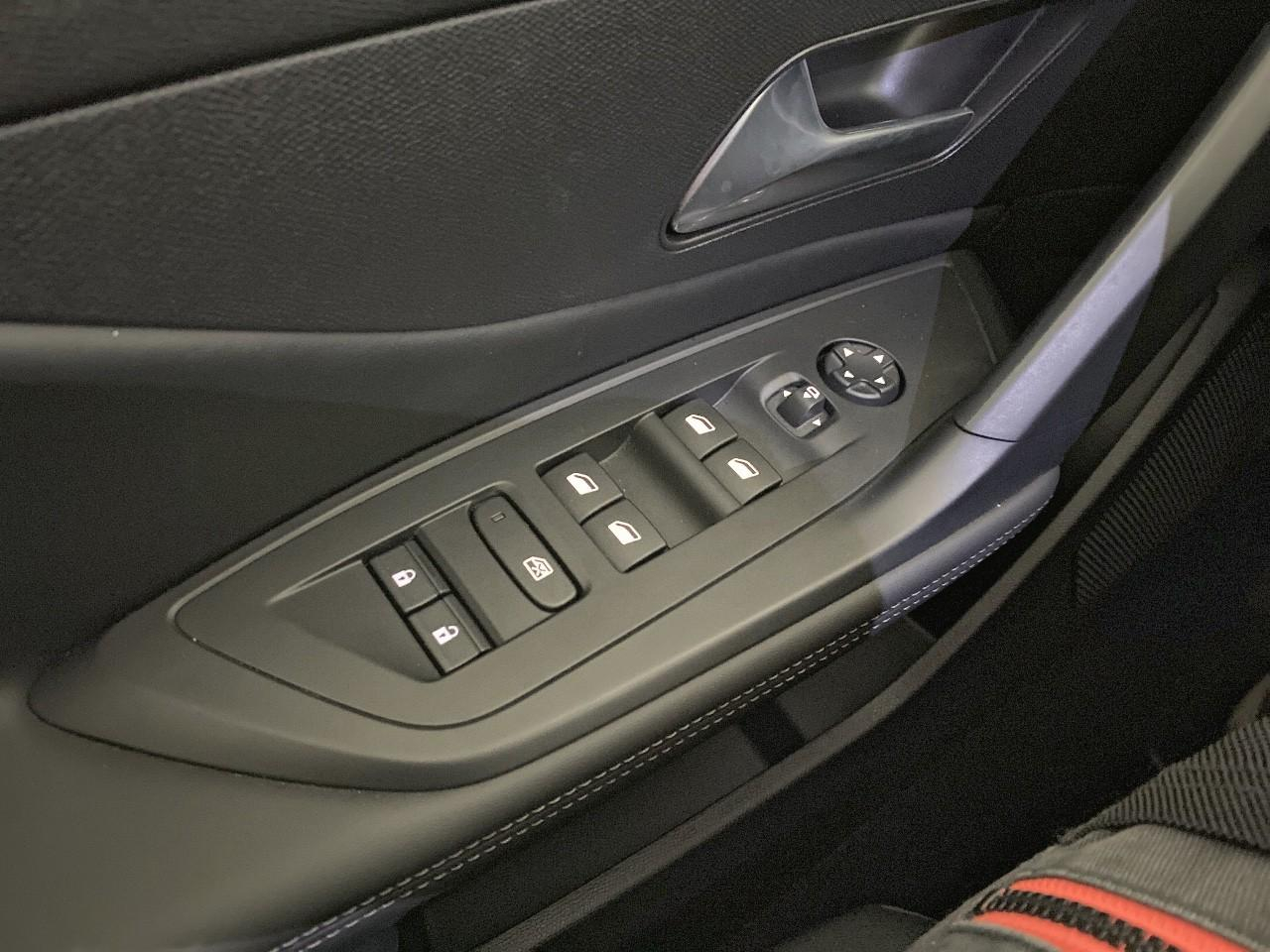 Peugeot 308 hybrid 145 e-dcs6 allure — photo 20