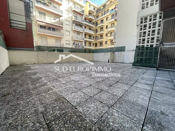 Nice Saint Roch studio terrasse 50m2