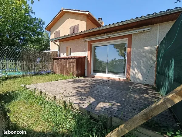 Appartement 35 m2 type 2, terrain de 125 m2 m2