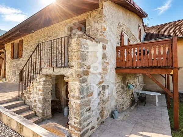 Maison 6 pièces 121 m²