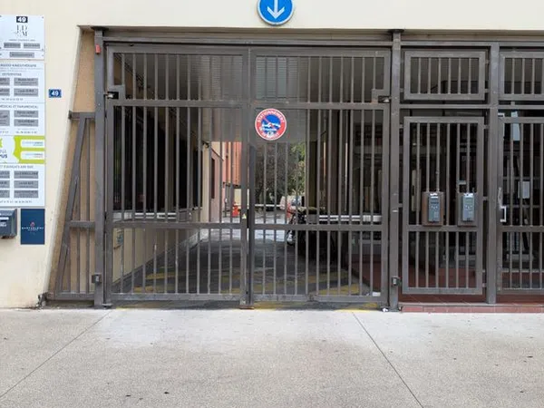 Loue parking