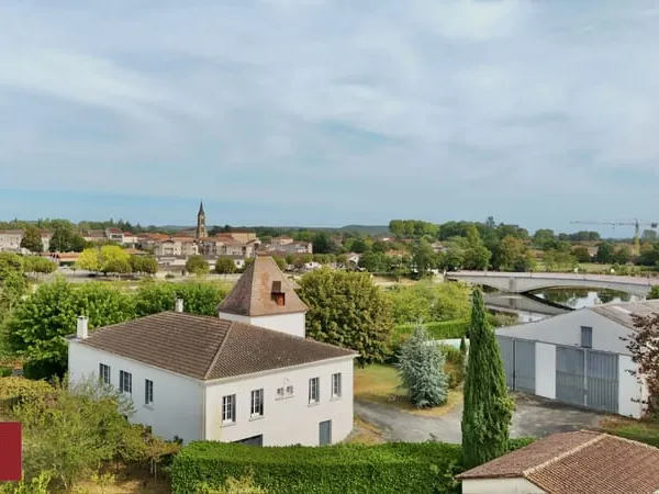 Belle demeure familliale de caractère.