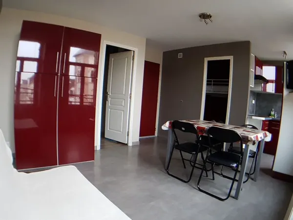 Location Etudiant: Apt type T2+Cabine