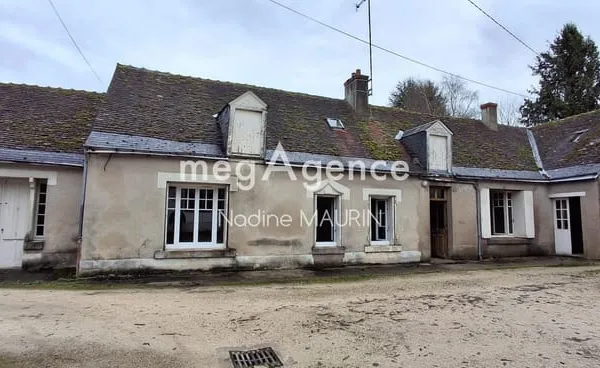 A rénover Chitenay coeur de village longere de 100 m²