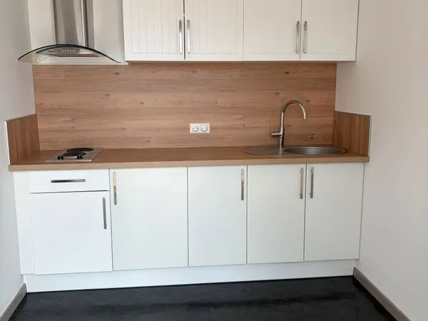 APPARTEMENT 35m² A LOUER MONTLIEU LA GARDE