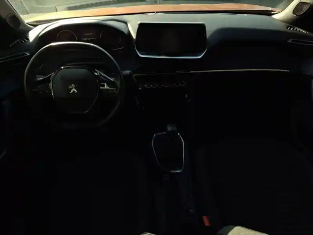 Peugeot 2008 puretech 100 s&amp;s bvm6 — photo 57