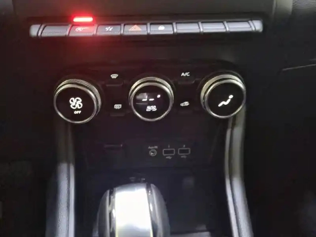 Renault Captur tce 130 edc fap — photo 27