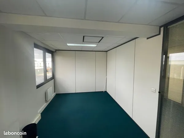 Bureaux 63 m²