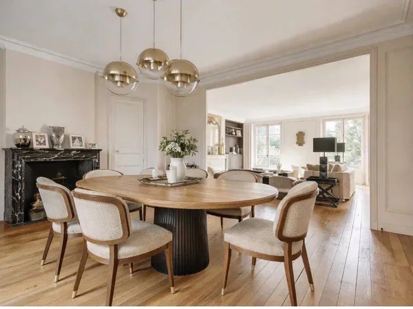 Appartement 6 pièces 180 m²