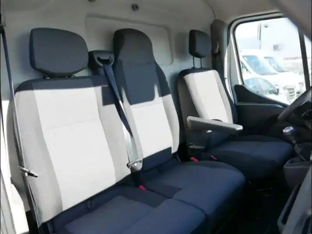 Renault Master fg f3500 l1h2 2.3 blue dci 135ch grand confort euro6 — photo 10