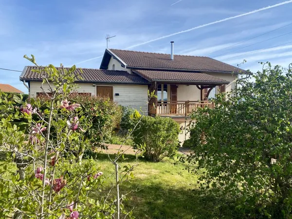 Maison 10 pièces 158 m²