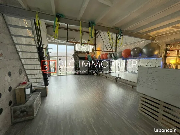 LOCAL D'ACTIVITE 80 m² AUBAGNE