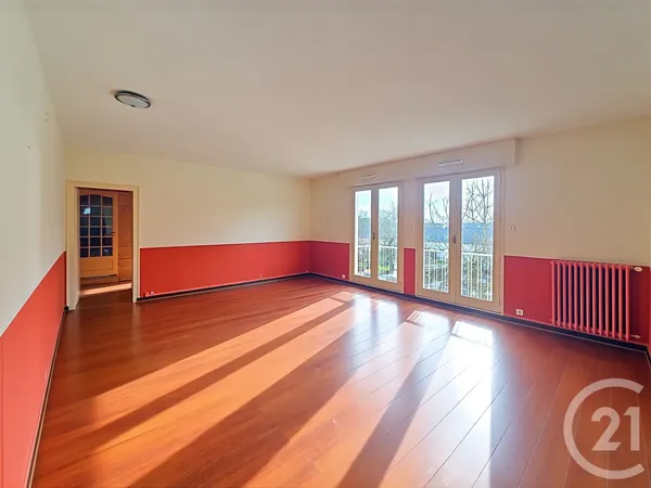 Maison 10 pièces 318 m²
