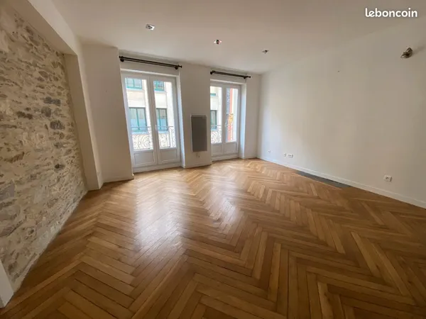 Grand T3 de 75m2 - Bouffay