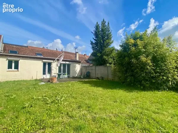 Maison en pierre située entre Courlandon et Fismes de 4 pièce(s) 135 m2 au sol