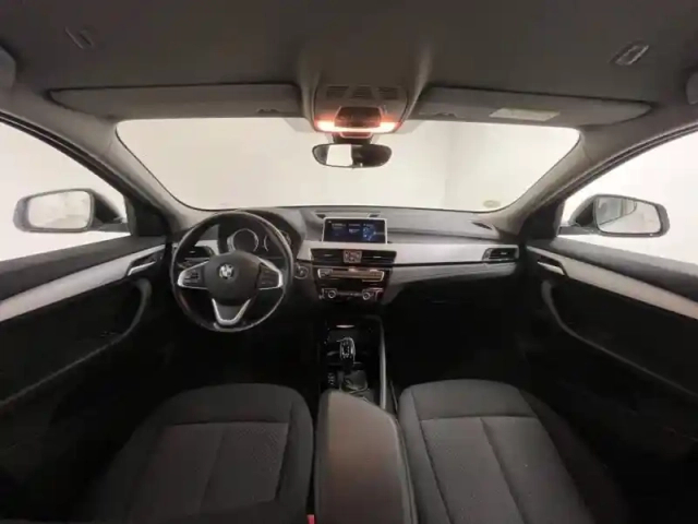 Bmw X2 sdrive18da 150ch business design euro6d-t — photo 5