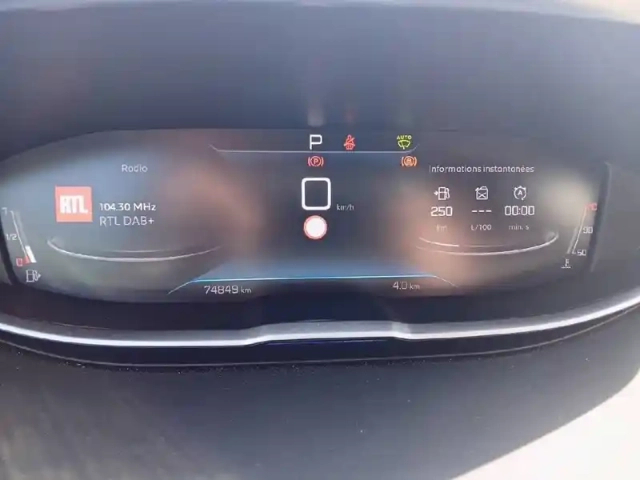 Peugeot 3008 puretech 130ch s&amp;s eat8 — photo 10