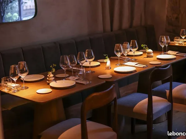 Restaurant 97 m² PARIS