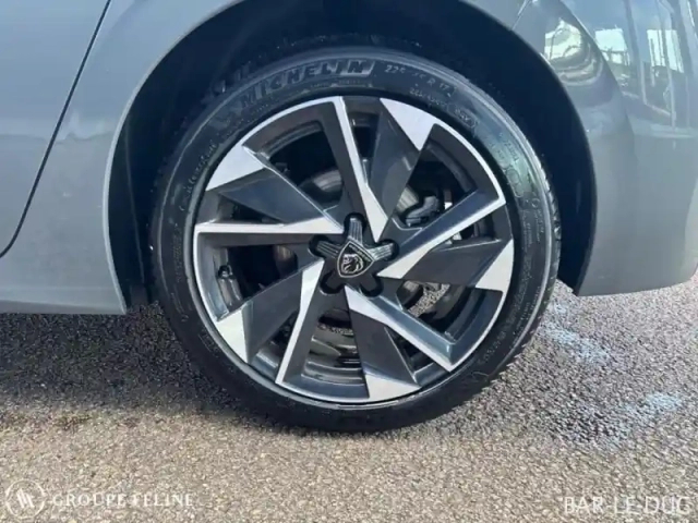Peugeot 308 1.5 bluehdi 130ch s&amp;s allure eat8 — photo 11