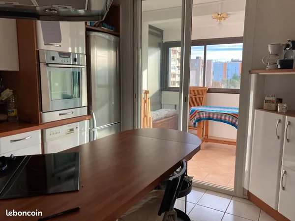 Location T4 à PAU (64000)