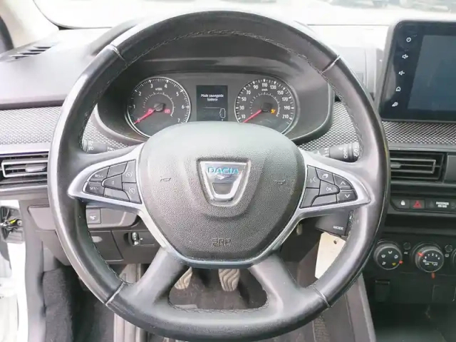 Dacia Sandero sce 65 - 22 — photo 14