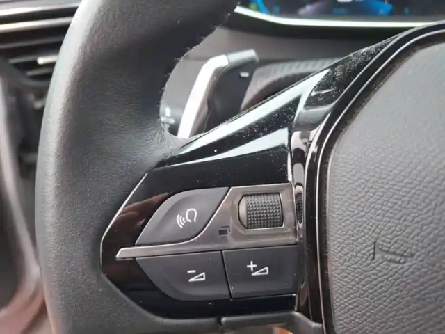 Peugeot 2008 puretech 130 s&amp;s eat8 — photo 53