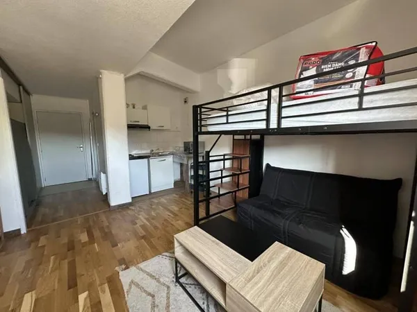 Studio 1 pièce 24 m²