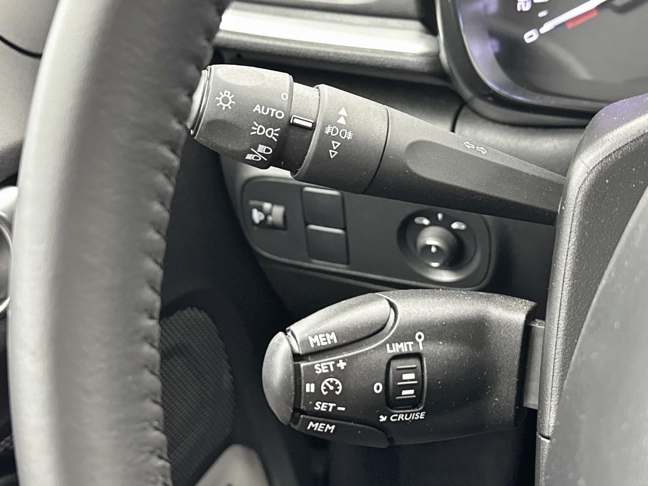 Citroën C3 puretech 83 ch bvm5 max — photo 17