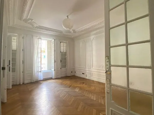 Bureaux 160 m² PARIS