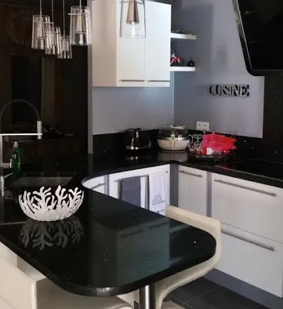 Chambre 1 pièce 9 m²