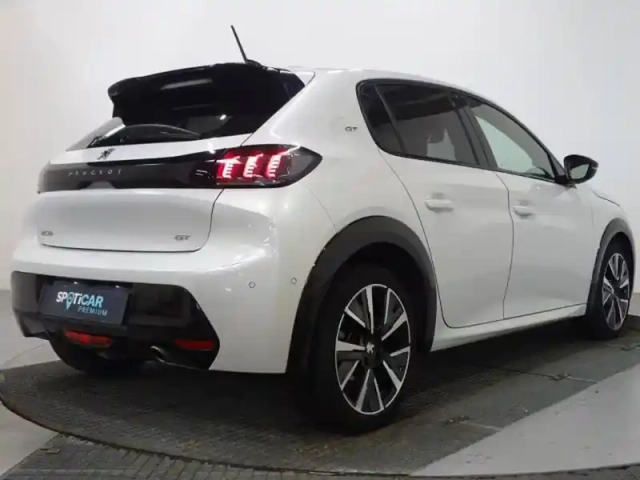 Peugeot 208 1.2 puretech 100ch s&amp;s gt eat8 — photo 8